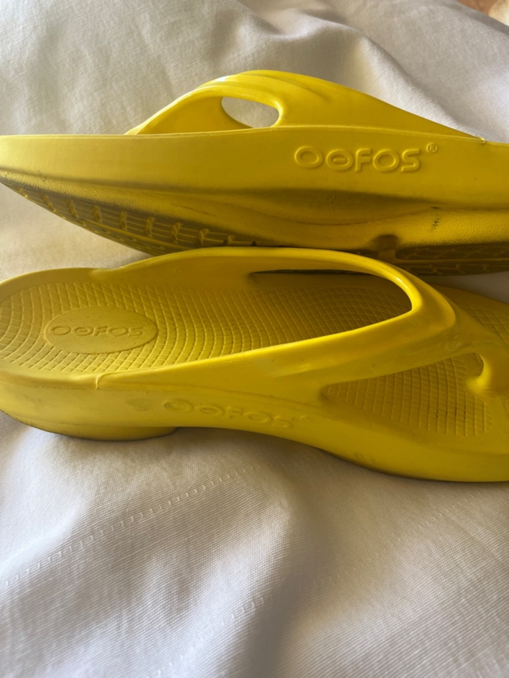OOFOS Women's OOlala Recovery Sandal in the color "Lemon
